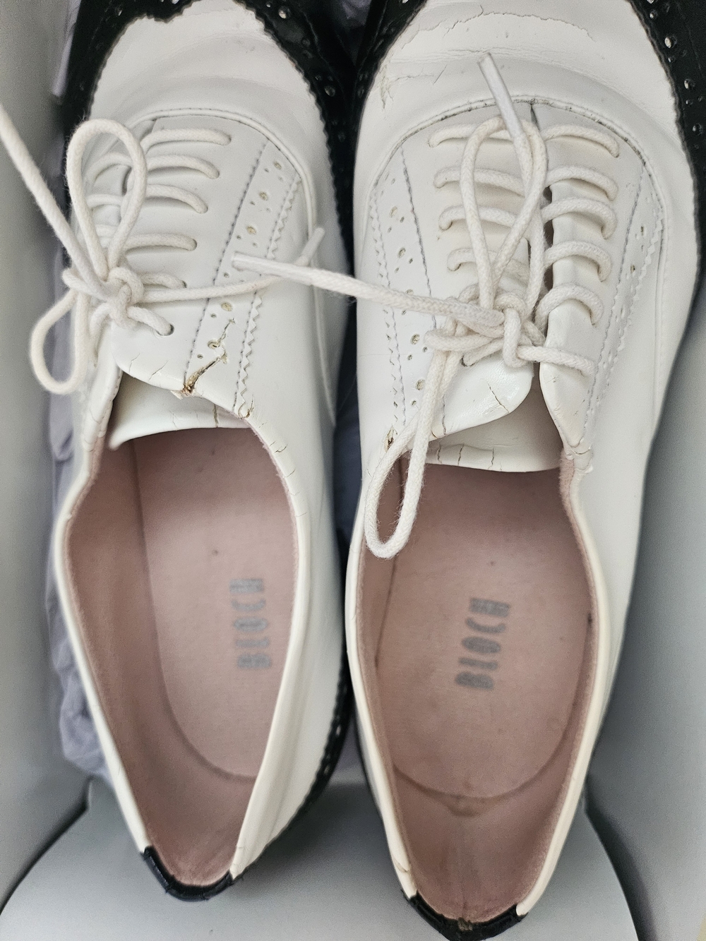 Bloch Charleston White and Black Two-Tone Leather Tap Shoes RARE 9.5
